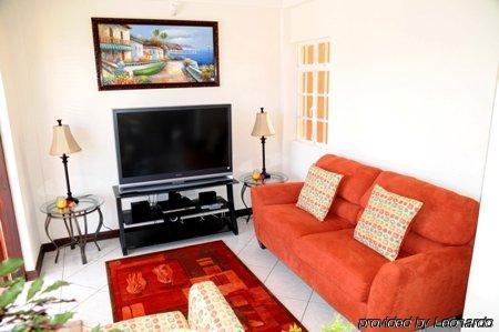 Augusta'S Apartments Rodney Bay Екстер'єр фото